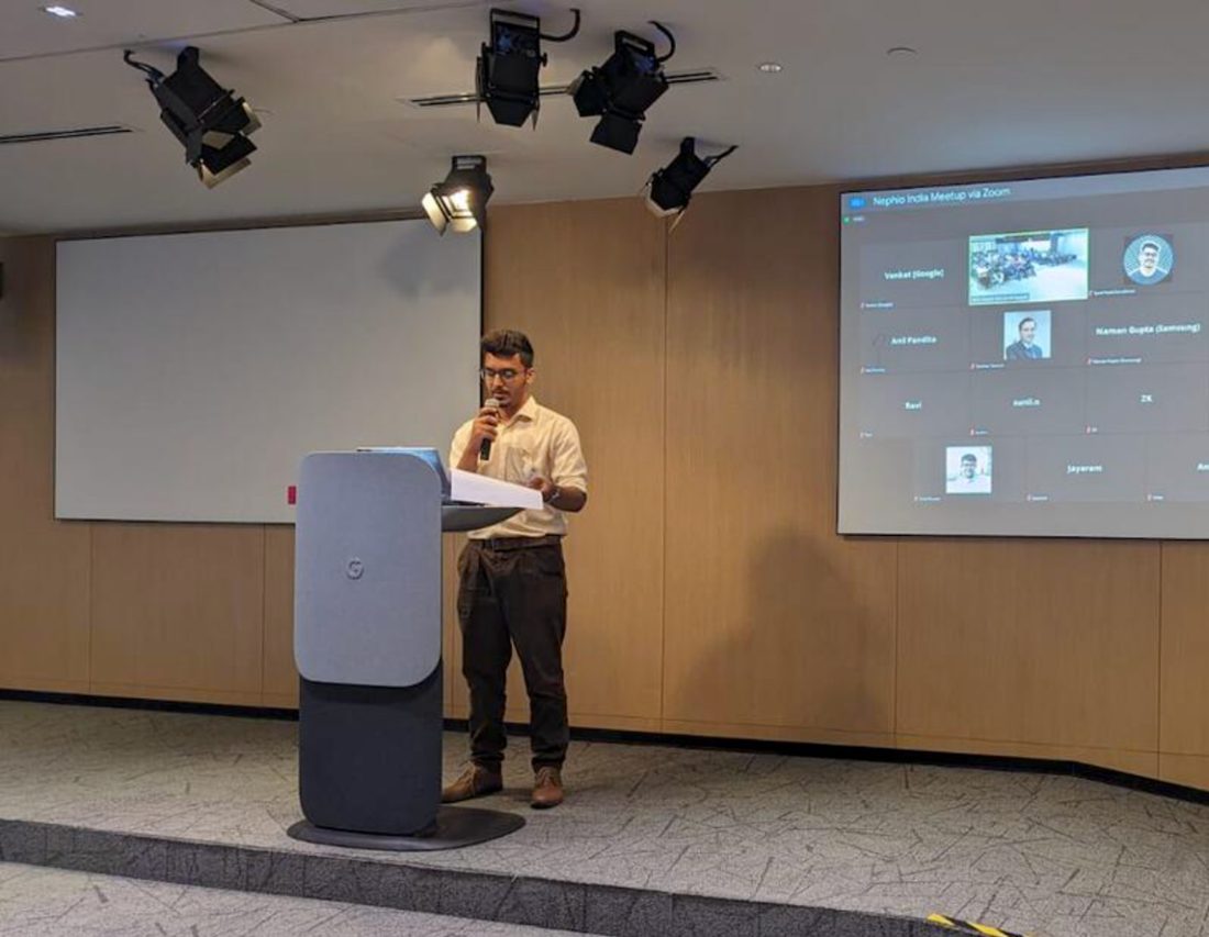 Syed hosting a community meetup at Google, Bengaluru